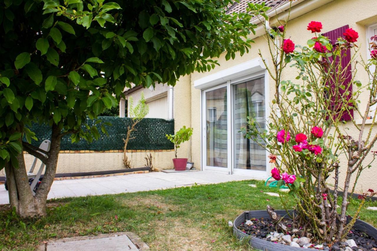 F2 Duplex Chez L'Aventuriere Pres Disneyland Роаси-ан-Бри Екстериор снимка